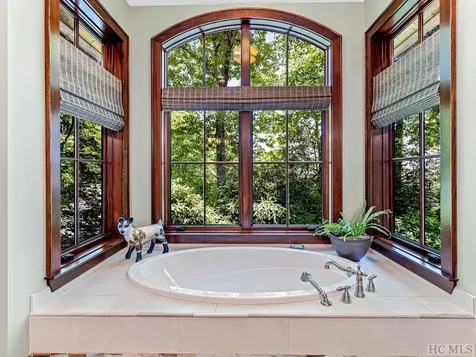 1914 Toxaway Drive Lake Toxaway NC 28747