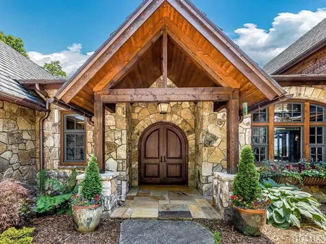 1914 Toxaway Drive Lake Toxaway NC 28747