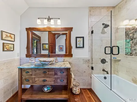 1914 Toxaway Drive Lake Toxaway NC 28747