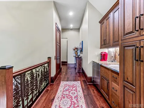 1914 Toxaway Drive Lake Toxaway NC 28747