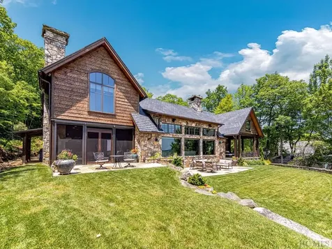 1914 Toxaway Drive Lake Toxaway NC 28747