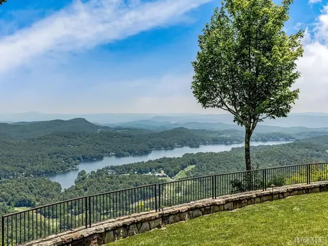 1914 Toxaway Drive Lake Toxaway NC 28747