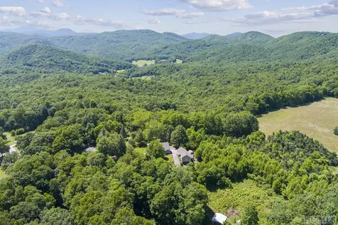 4498 Big Ridge Road Glenville NC 28736