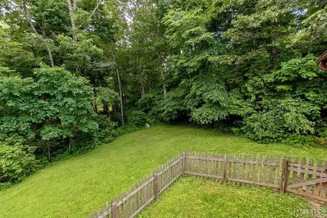 151 Reindeer Trail Cashiers NC 28717