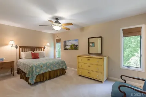 151 Reindeer Trail Cashiers NC 28717