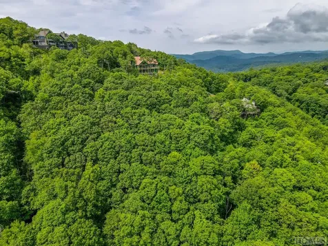 137 Teton Point Highlands NC 28741