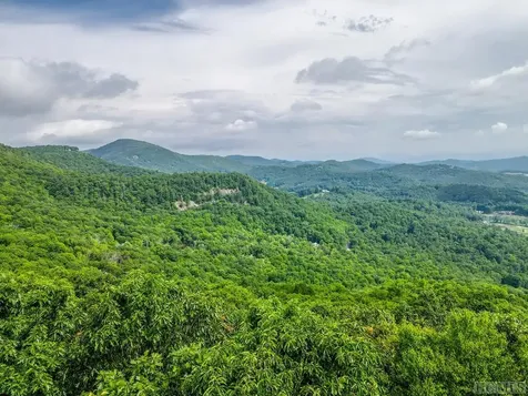 137 Teton Point Highlands NC 28741