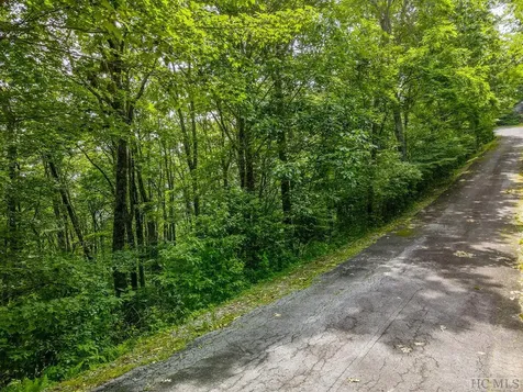 137 Teton Point Highlands NC 28741