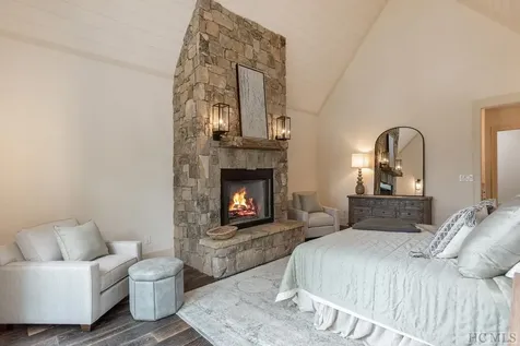 678 Parsons View Cashiers NC 28717