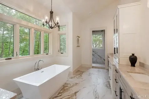 678 Parsons View Cashiers NC 28717