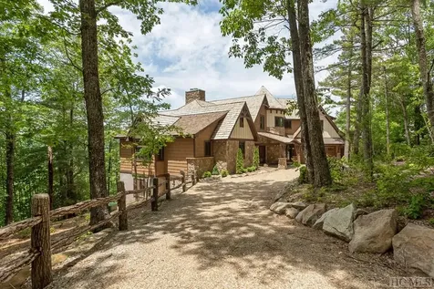 678 Parsons View Cashiers NC 28717