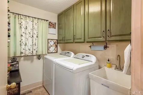 651 Winding Creek Road Sapphire NC 28744