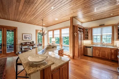 164 Crestline Drive Cashiers NC 28717