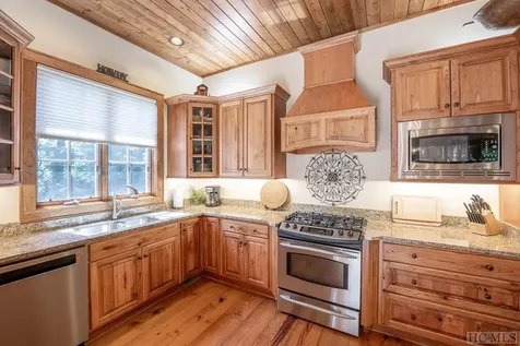 164 Crestline Drive Cashiers NC 28717