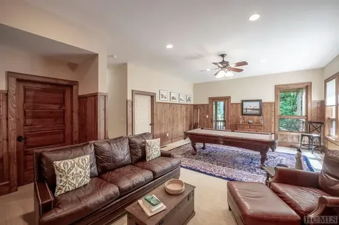 164 Crestline Drive Cashiers NC 28717