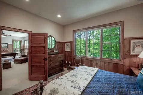 164 Crestline Drive Cashiers NC 28717