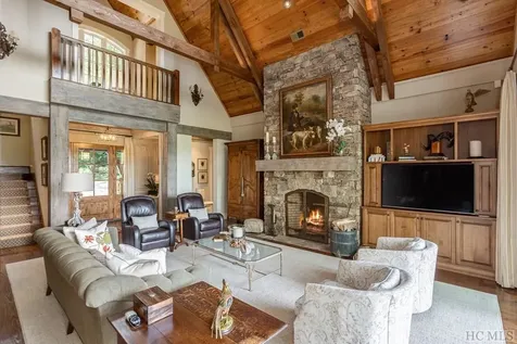 2258 Chimney Top Cashiers NC 28717