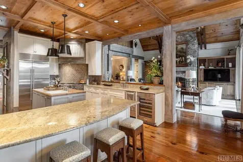 2258 Chimney Top Cashiers NC 28717