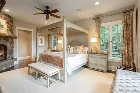 2258 Chimney Top Cashiers NC 28717