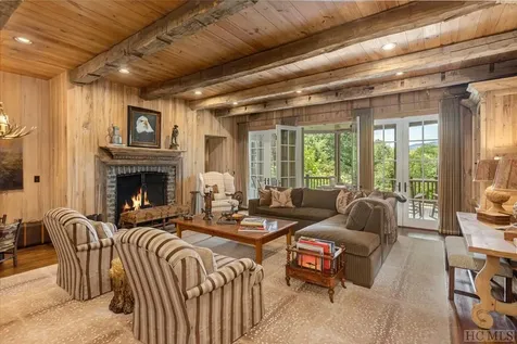 2258 Chimney Top Cashiers NC 28717