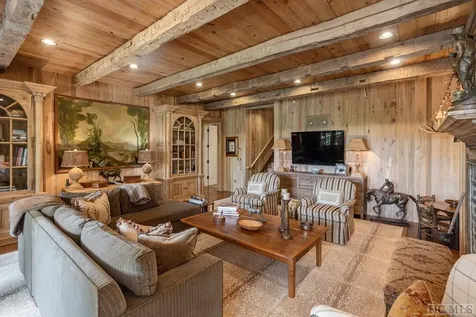 2258 Chimney Top Cashiers NC 28717