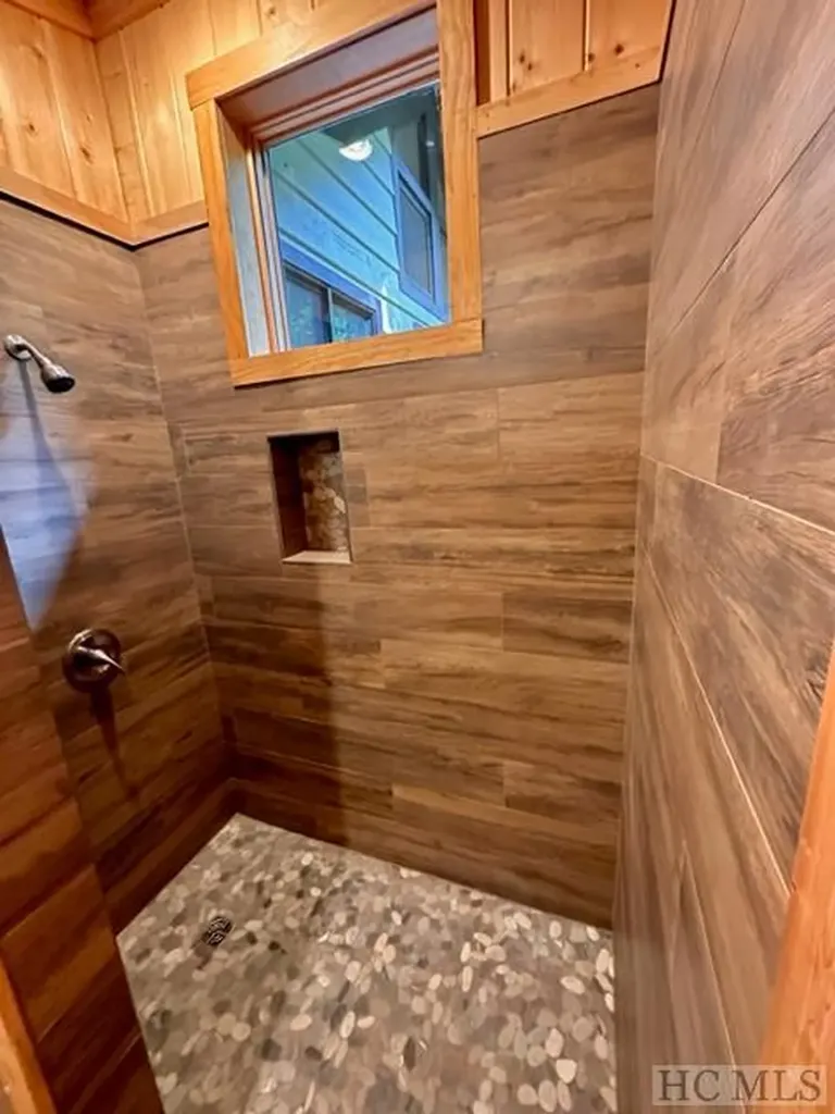 619 Speckled Feather Pass Sapphire NC 28774