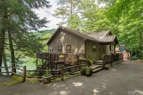 312 Andrews Park Road Glenville NC 28736