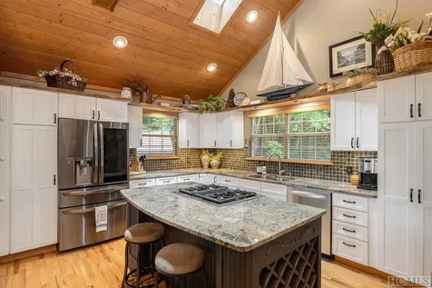 312 Andrews Park Road Glenville NC 28736