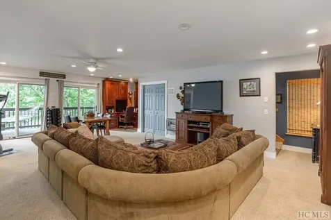 312 Andrews Park Road Glenville NC 28736