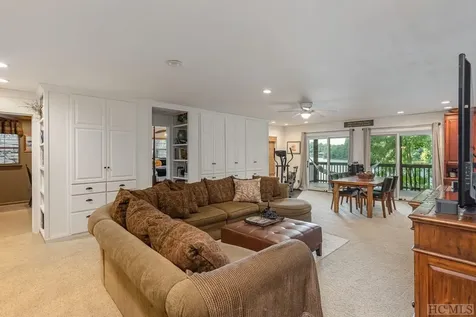 312 Andrews Park Road Glenville NC 28736