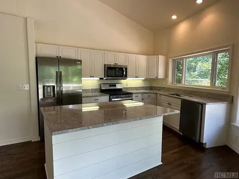 225 Lakeshore Drive Cullowhee NC 28723