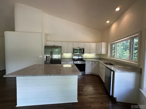 225 Lakeshore Drive Cullowhee NC 28723
