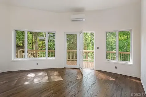 225 Lakeshore Drive Cullowhee NC 28723