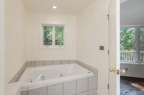 225 Lakeshore Drive Cullowhee NC 28723
