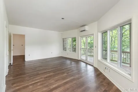 225 Lakeshore Drive Cullowhee NC 28723