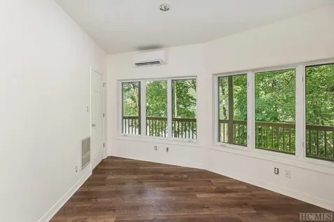 225 Lakeshore Drive Cullowhee NC 28723
