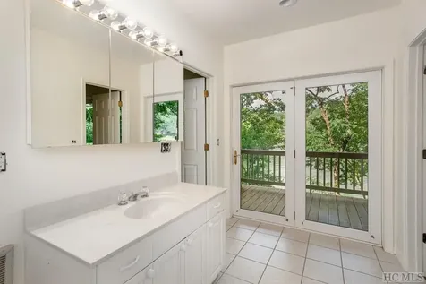 225 Lakeshore Drive Cullowhee NC 28723