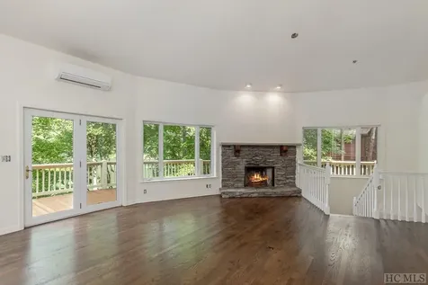 225 Lakeshore Drive Cullowhee NC 28723