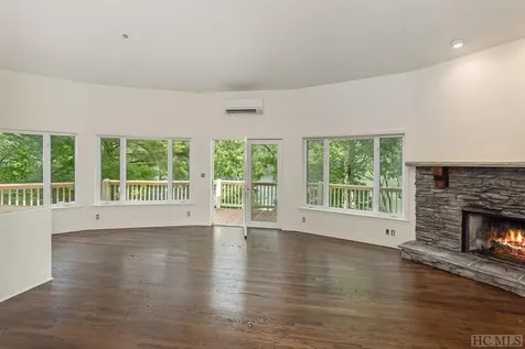 225 Lakeshore Drive Cullowhee NC 28723