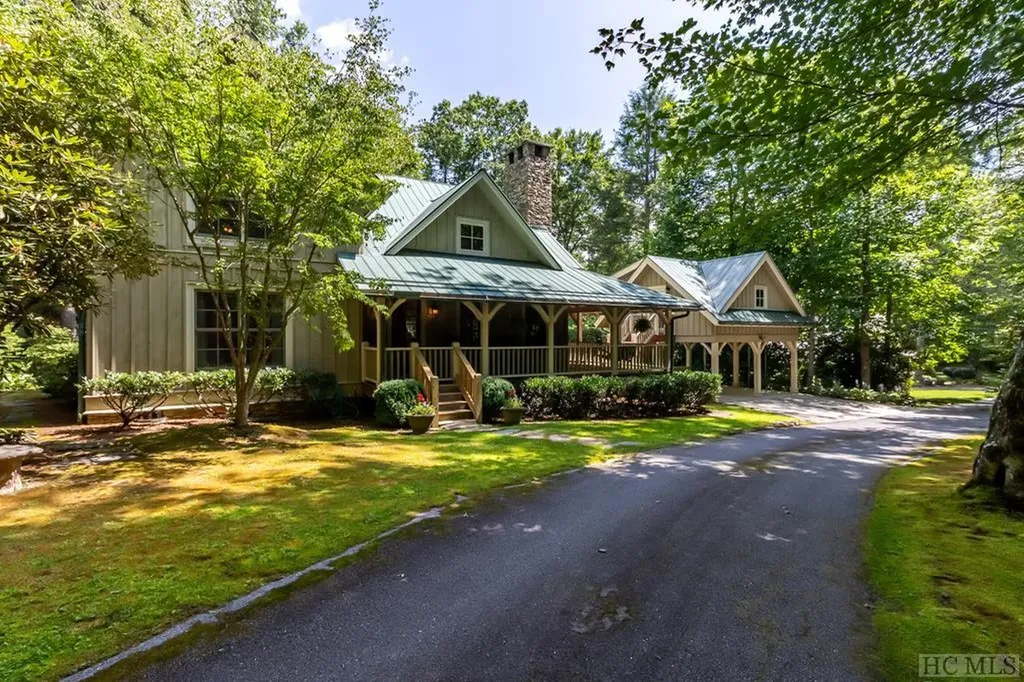 72 Mahalo Lane Cullowhee NC 28723