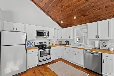 278 Upper Lake Road Highlands NC 28741