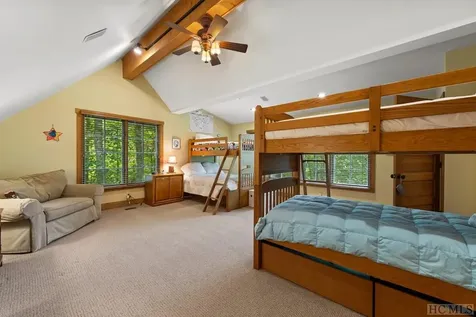 637 Hawk Mountain Road Lake Toxaway NC 28747