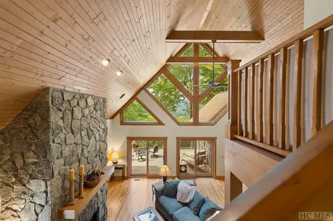 637 Hawk Mountain Road Lake Toxaway NC 28747