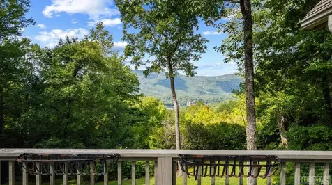 637 Hawk Mountain Road Lake Toxaway NC 28747