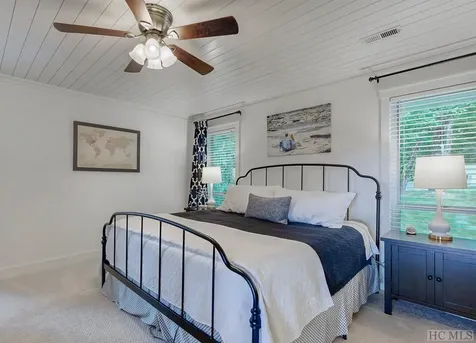230 Raven Ridge Road Scaly Mountain NC 28775