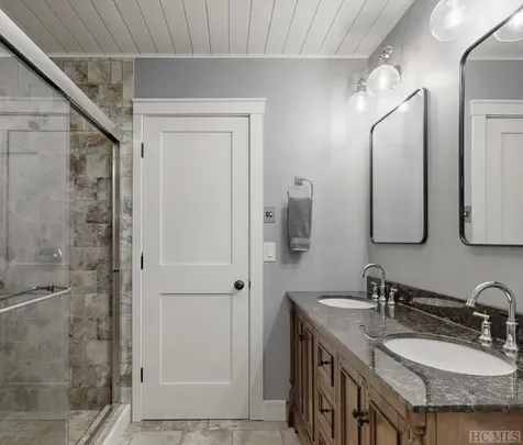 230 Raven Ridge Road Scaly Mountain NC 28775