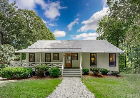 230 Raven Ridge Road Scaly Mountain NC 28775