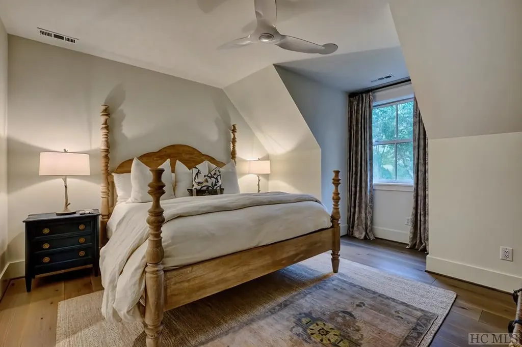 CT-14 Steelhead Way Cashiers NC 28717