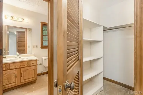 55 Dolly Lane Highlands NC 28741