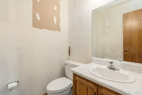 55 Dolly Lane Highlands NC 28741